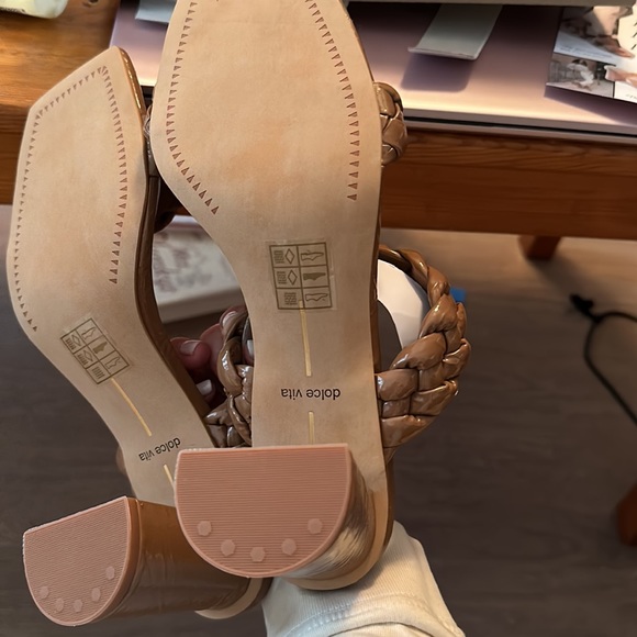 NWT Dolce Vita Paily Stella. Gorgeous sandal with 2.8 heel patent leather W/box - Picture 4 of 4